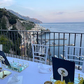 All'Anantara di Amalfi le “Convent Wellness Weeks”: 12 giorni di yoga, sound healing e relax con Beatrice Adochitei