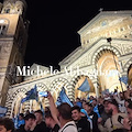 Amalfi esplode di gioia per il Napoli campione d'Italia: festa in piazza Duomo dopo la vittoria sul Cagliari