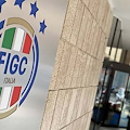 Calcio, Serie B nel caos: la Salernitana presenta ricorso al TFN e rischia di bloccare gli spareggi