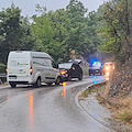 Costiera Amalfitana, frontale tra un furgone e un'auto sulla SP1 Ravello-Chiunzi