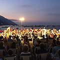 "Dell’Aurora Tu sorgi più Bella": successo del concerto all'alba dedicato alla Madonna Assunta, Regina di Positano /Foto /Video