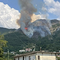 Dopo gli incendi, le Giubbe Rosse Tramonti da tre giorni al lavoro sul fronte di Pietrapiana