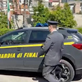 Evasione fiscale da 940mila euro, scattano i sequestri: sotto accusa società di profumi di Pompei