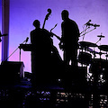 Furore a scena aperta: sabato 6 omaggio grande jazz con Ella Fitzgerald e Louis Armstrong