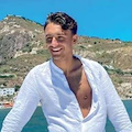 Giovanni morto a 21 anni su una barca in Sardegna, a Bacoli sarà lutto cittadino per i funerali 