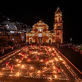 Il Comune di Praiano cerca sponsor per la Luminaria di San Domenico 2025: pubblicato l'avviso per sostenere l'evento simbolo del borgo