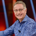 Paolo Bonolis ospite a Minori per una serata tra ironia e ricordi