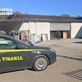 Poggiomarino: sequestrato opificio abusivo gestito da cinesi con oltre 10 mila articoli contraffatti