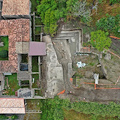 Pompei, emerge la “panca d’attesa” antica davanti alla Villa Dei Misteri