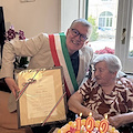 Ravello, Maria Mansi compie 100 anni: gli auguri del sindaco Vuilleumier