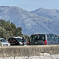 Scende dal bus e si accascia al suolo, tragedia sulla SS 163 “Amalfitana”