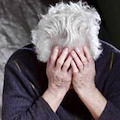 Sorrento, giovane ubriaco aggredisce 87enne: arrestato per violenza sessuale
