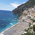 “Su Per Positano” contro gestione della Spiaggia Grande: «Il servizio di 'Mi Manda Raitre' conferma ciò che denunciamo da anni»