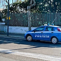 "Ti picchio fino a ucciderti": 30enne rapina una donna a Salerno, arrestato 