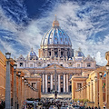 Vaticano: eletto il nuovo Papa, la terza fumata è bianca