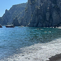 Vico Equense, spiaggia di Tordigliano presa d'assalto dalle barche. Borrelli: "Diportismo selvaggio il pericolo per l’ambiente ed i bagnanti"
