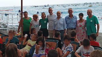 A Maiori si conclude il centro estivo per bambini con disabilità. Prosegue fino al 15 settembre la spiaggia inclusiva