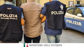 Accoltellano un 19enne per rapinarlo: arrestati tre minorenni a Caserta