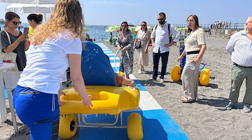 Ad Amalfi un turismo accessibile e inclusivo: prende il via il progetto “Mare per tutti” 
