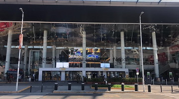 Aeroporto di Napoli, confiscata auto già sequestrata per trasporto abusivo. Sanzioni anche per abusivi e rifiuti