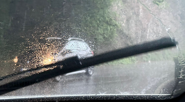 Allerta meteo gialla per temporali in Campania: rischio smottamenti e grandine fino alla mezzanotte