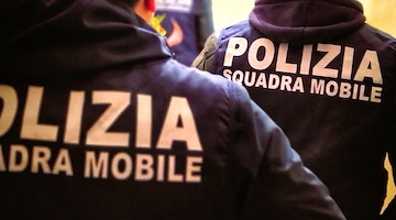 Armi e munizioni nascoste negli zaini: un arresto e due denunciati nel salernitano