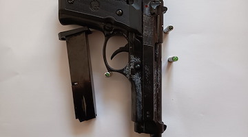 Avellino, porto abusivo di arma ed esplosioni pericolose: denunciato un 54enne.