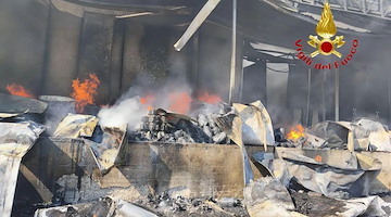 Battipaglia, monitoraggio ambientale dopo l'incendio: ecco i primi risultati 