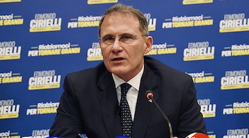 Campania, Cirielli: "In 100 giorni riformerò la sanità, se sarò eletto presidente"