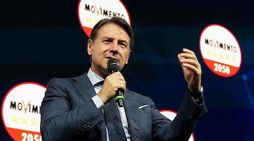 Campania, Vietri (FdI): “Conte parla di centrodestra ‘slabrato’? Il vero strappo è nel suo campo largo: un’accozzaglia per le poltrone”