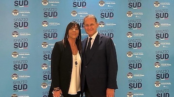 Campania, Vietri (FdI): “De Luca stia sereno, alla sanità ci penserà Cirielli. Lui l’ha messa in ginocchio” 