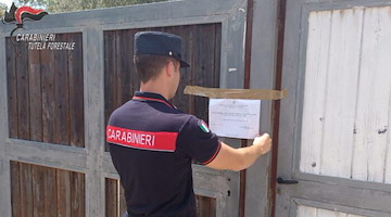 Castellabate, sequestrati due lotti nel Parco del Cilento: indagini su presunta lottizzazione abusiva