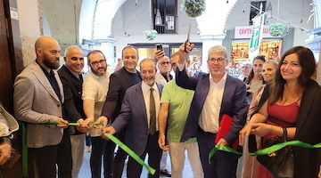 Cava de’ Tirreni celebra i 50 anni dei Pistonieri Santa Maria del Rovo con una mostra immersiva