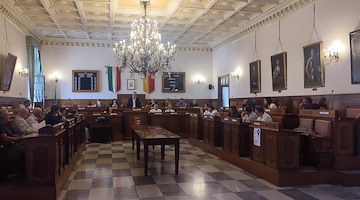 Cava de' Tirreni, ritirata al Tar la richiesta di sospensione del bilancio 