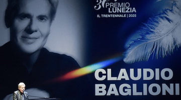 Claudio Baglioni premiato con il Lunezia Antologia 2025 per “La vita è adesso”