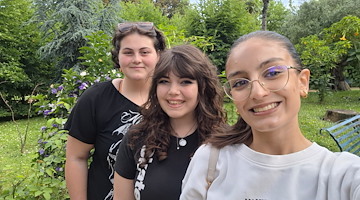 Concorso “Paestum Città delle rose”, premiate tre studentesse del Liceo De Filippis Galdi di Cava de’ Tirreni