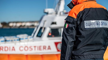 Controlli serrati della Guardia Costiera di Acciaroli contro l'abusivismo demaniale