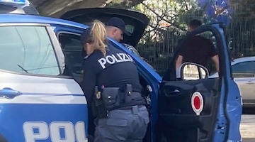 Controlli straordinari a Battipaglia: Polizia di Stato intensifica il contrasto alla criminalità e all’immigrazione clandestina