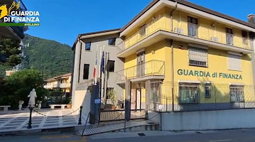 Corruzione negli appalti pubblici: perquisizioni a funzionari provinciali e imprenditori ad Avellino
