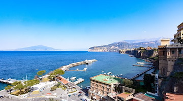 Da Sorrento all’area archeologica di Pompei: al teatro Tasso istituzioni a confronto per la rigenerazione 
