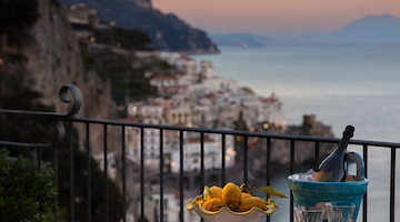 Due serate a 4 mani ad Amalfi: l'eccellenza di Anantara tra la Costiera e Vienna