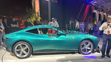 Ecco la Ferrari Amalfi, un omaggio alla Costiera Amalfitana e al Sud Italia / FOTO 