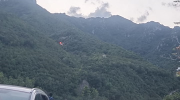 Escursionisti bloccati sul sentiero tra Vietri e Cetara: salvati dall’elicottero dei Vigili del Fuoco