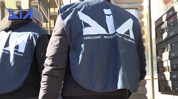 Estorsioni a imprenditori conciari tra Campania e Basilicata: smantellata rete criminale legata a tre clan 