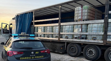 Frode alle accise a Marigliano: sequestrati due automezzi con oltre 56 mila litri di gasolio di contrabbando 