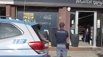 Furti in attività commerciali ad Oliveto Citra: identificati e deferiti tre stranieri 