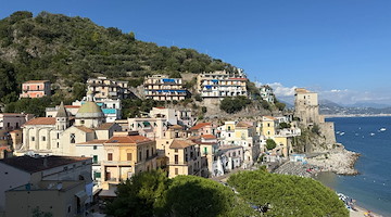 Il Consiglio Comunale di Cetara si oppone all'ampliamento del porto di Salerno