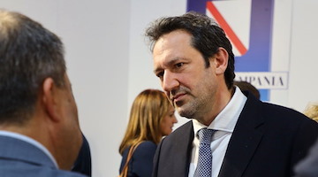 «Il Governo taglia ai piccoli Comuni e investe in armi»: la denuncia di Cammarano (M5s)