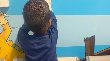 Il volto dell’innocenza ferita: Nabeel, bimbo di Gaza, accolto a Napoli