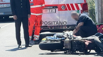 Incidente mortale ad Amalfi, uomo investito e ucciso da una moto 